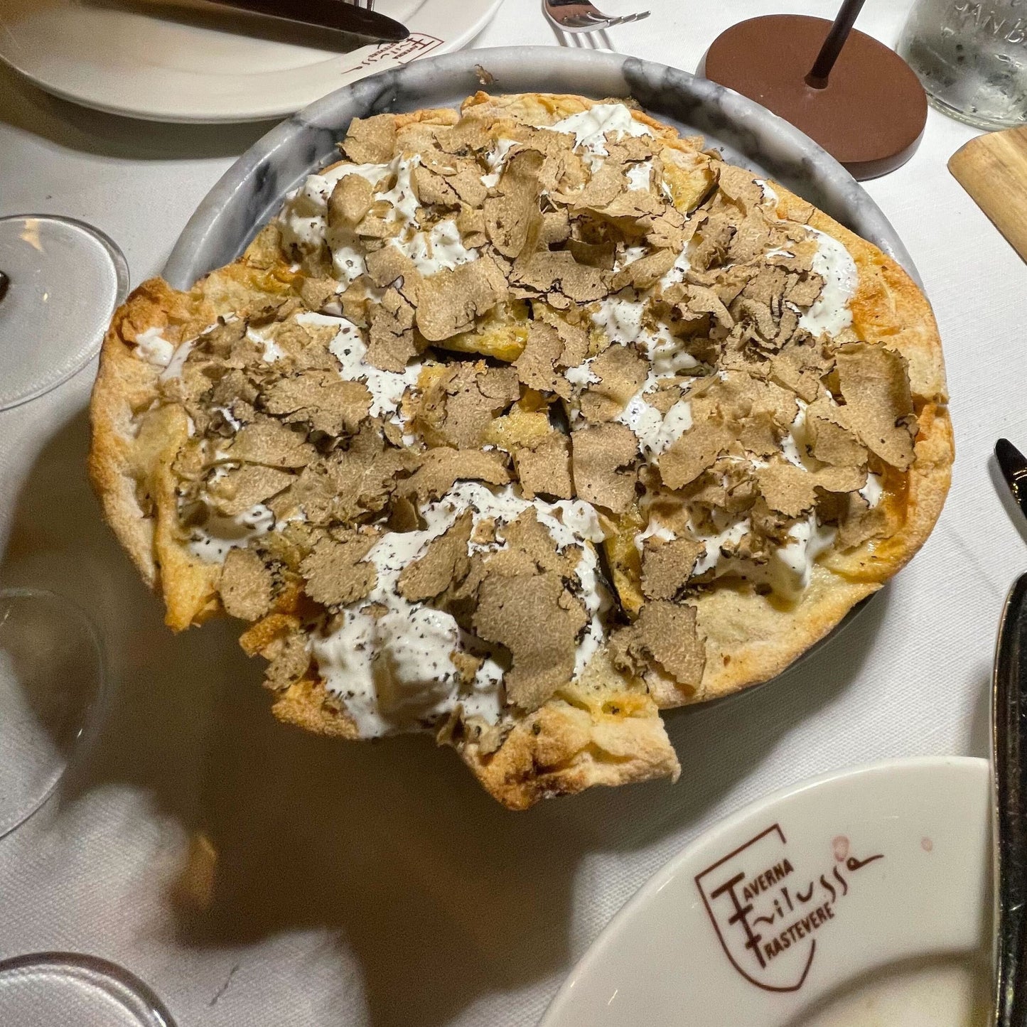 Roman focaccia with stracciatellaand blacktruffle